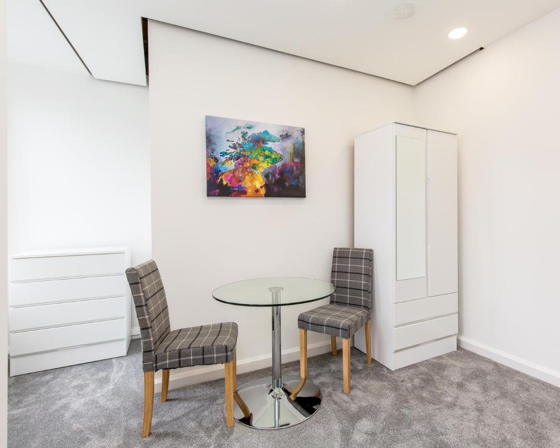 Modern Studio Next To Edinburgh Castleアパートメント エクステリア 写真